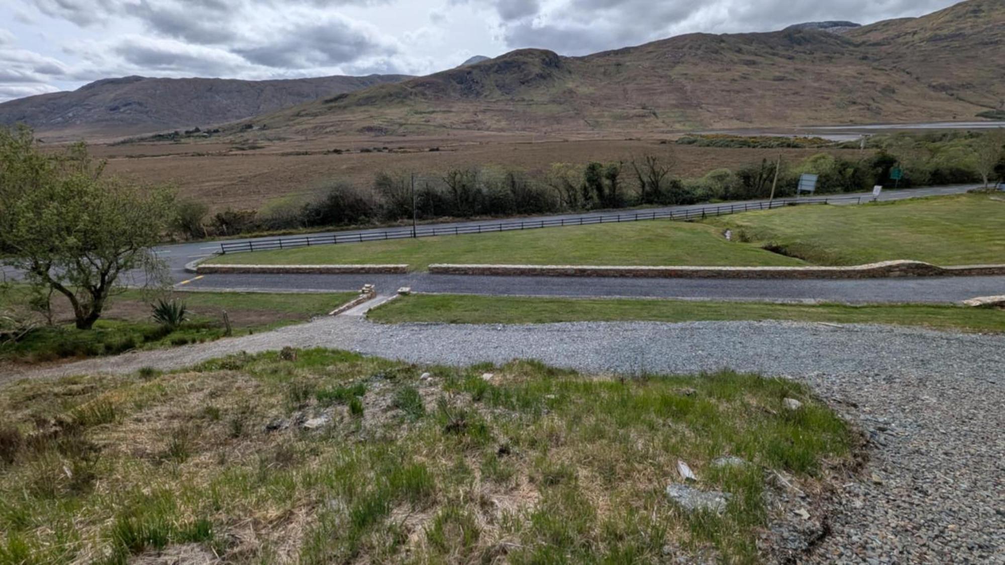 Kylemore Pass Hotel Letterfrack Exterior foto